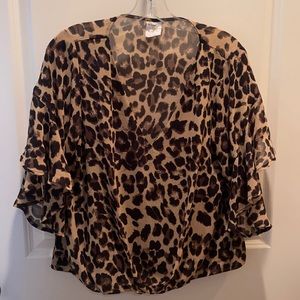 Cheetah  ruffle sleeve
